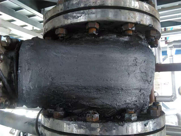 ZHX导热胶泥在管件伴热中的应用（施工后）